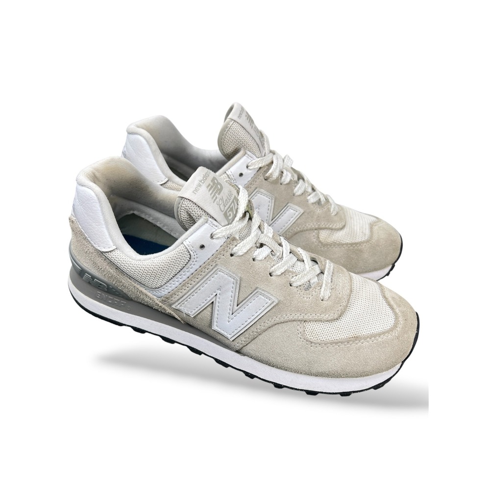 New Balance 574 Classic Sea Salt White Suede Sneakers WL574EVW Mens 7 Womens 8.5